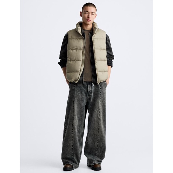 ZARA • Khaki Puffer Vest Jacket - Picture 4 of 9